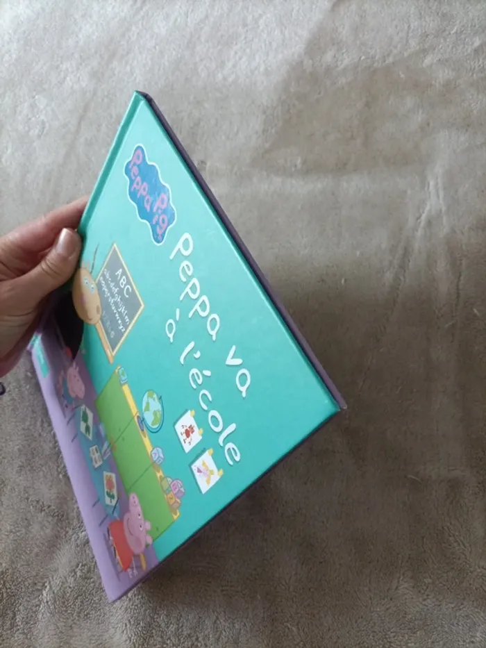 Livre Peppa Pig : Peppa va à l'école - photo numéro 7