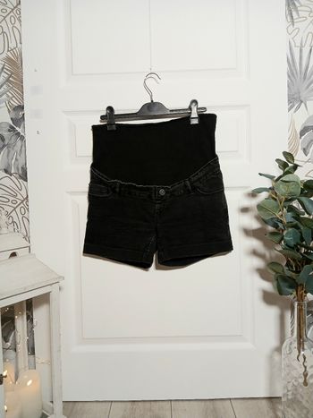 Short grossesse Kiabi – Taille 38 – Noir – Confort & Style