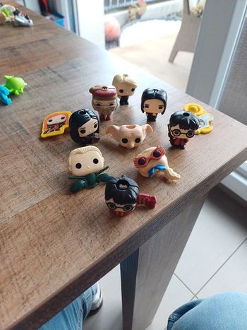 Lot 11 figurines kinder Harry Potter