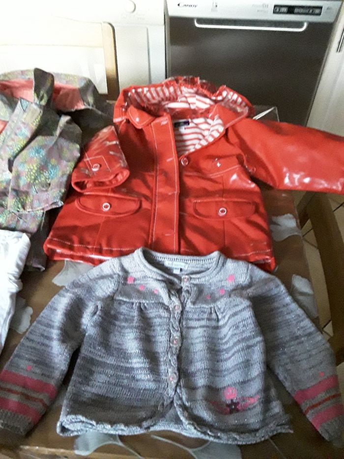 Lot de vetements fille 1an - photo numéro 4