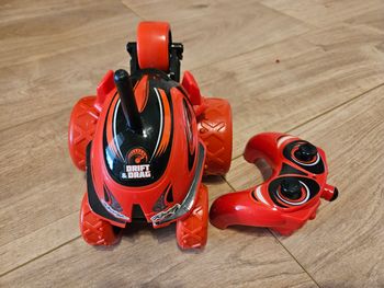 Voiture télécommandée