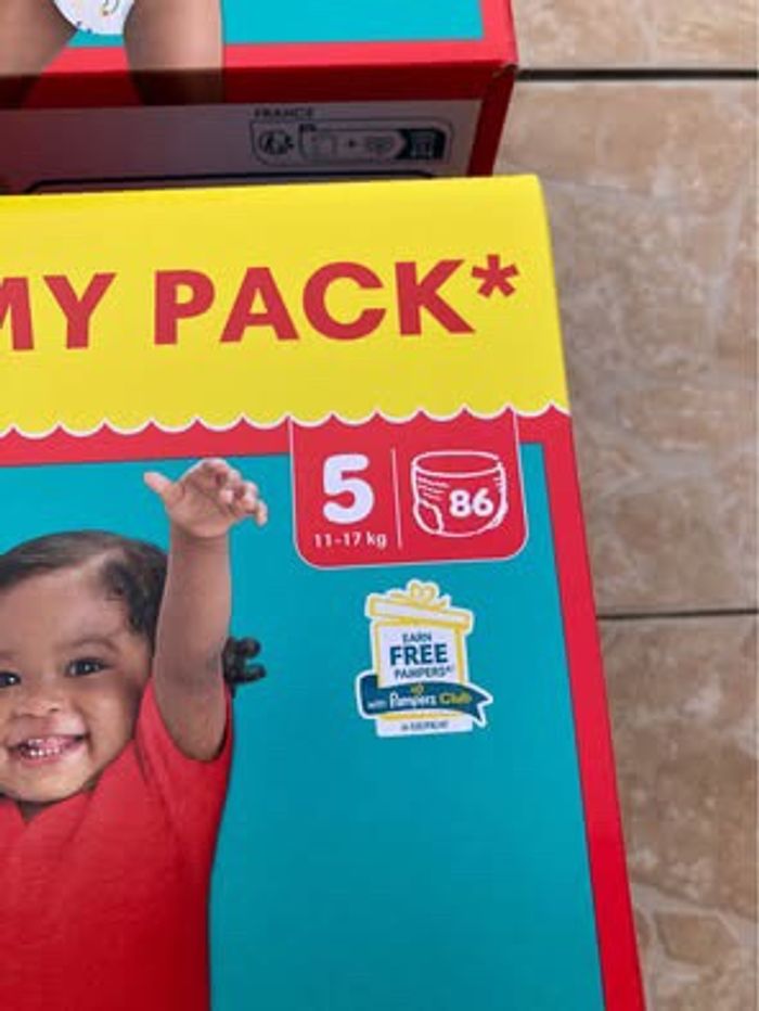 LOT DE 172 COUCHES CULOTTES PAMPERS PANTS TAILLE 5 NEUFS DANS EMBALLAGE - photo numéro 2