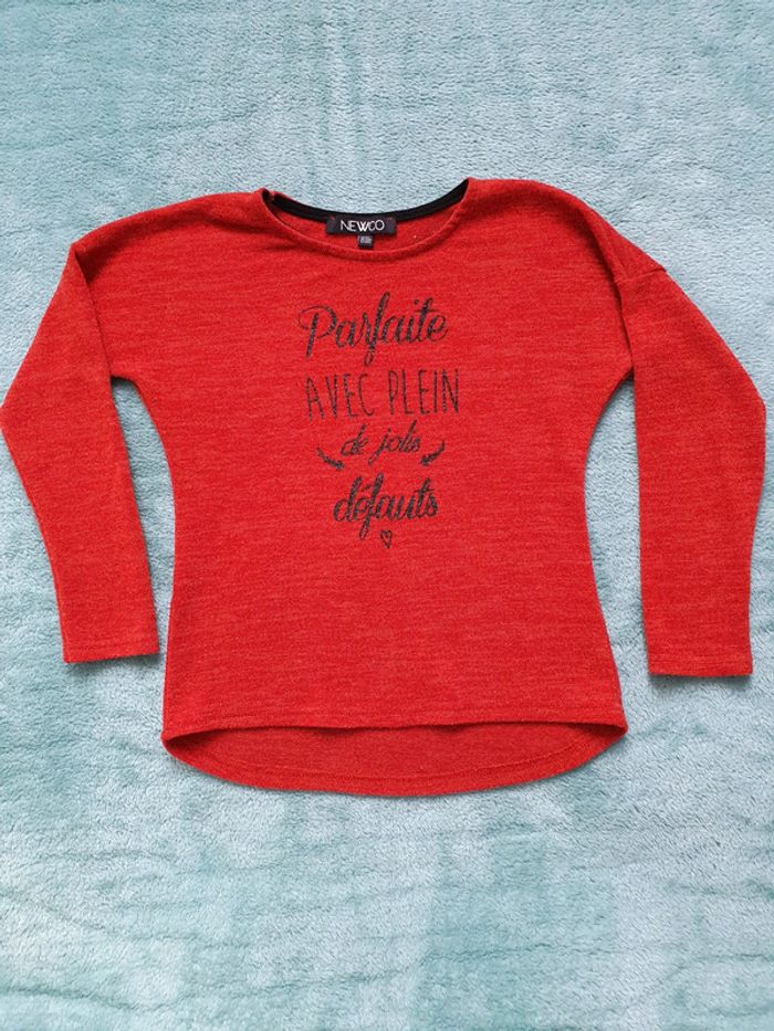 Tres beau pull fin 8 ans