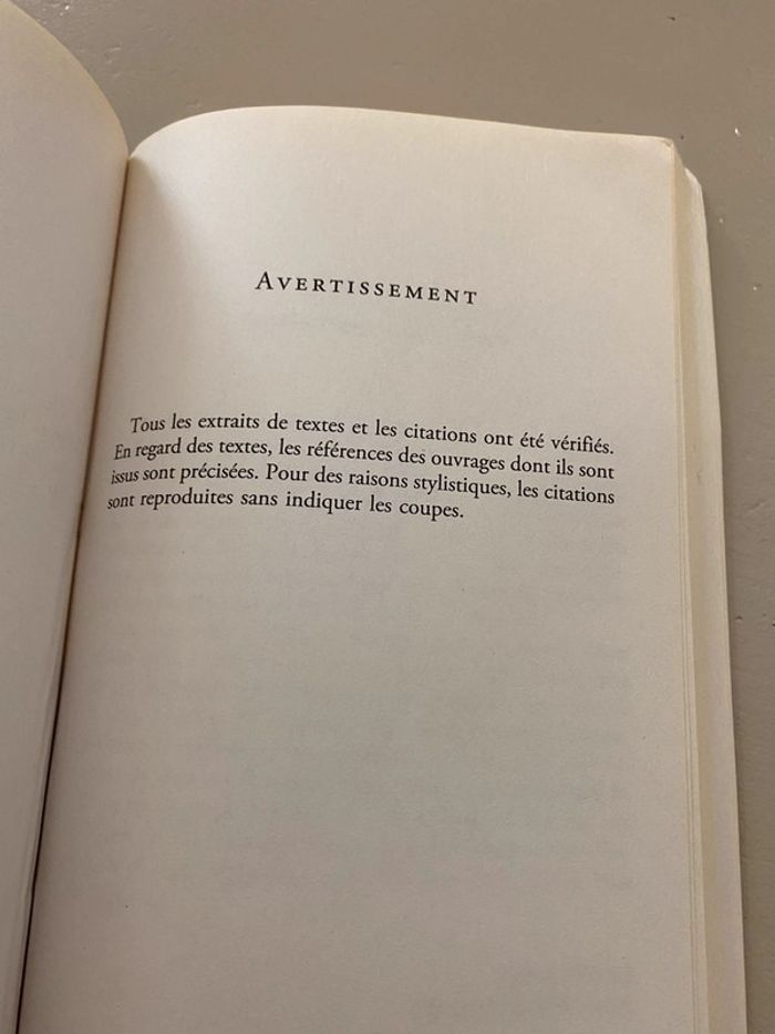 Livre Notre Dame - photo numéro 3