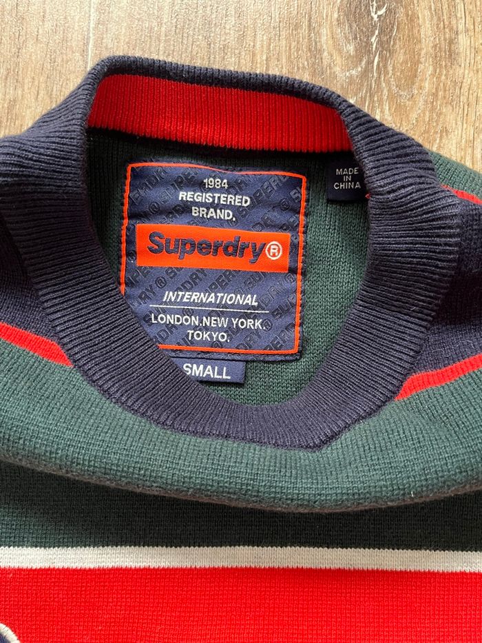 Pull Superdry taille s - photo numéro 2