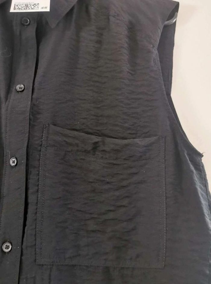 Chemisier noir sans manches neuf H&M T. S - photo numéro 3