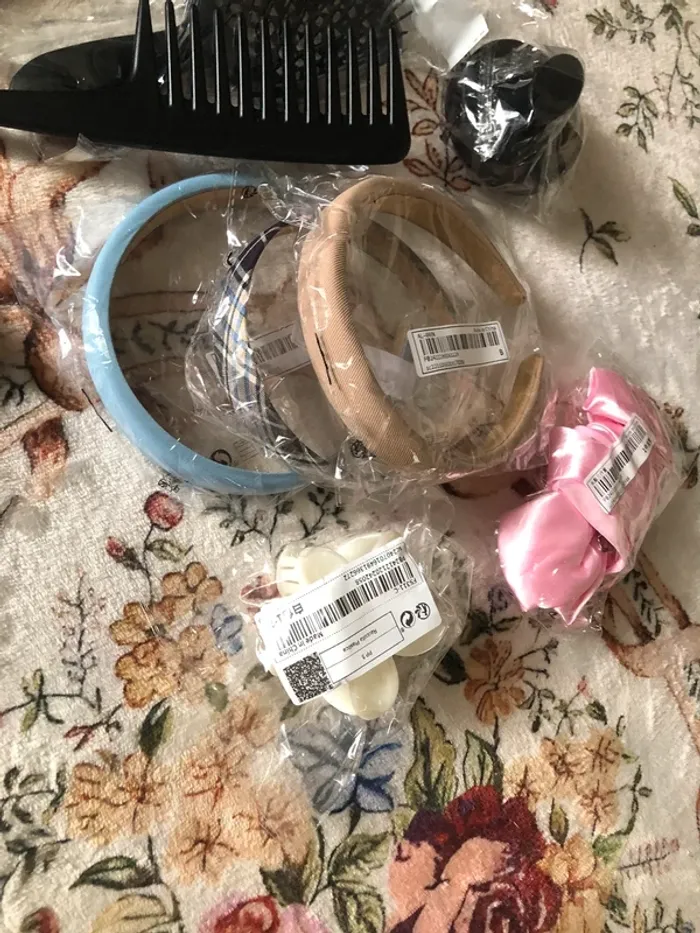 Lot accessoires femme Neuf pour cheveux - photo numéro 2