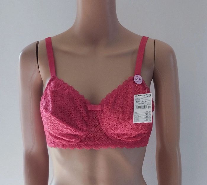 👙 Soutiens-gorges rouge avec dentelles 90C neuf etiqueter #emyfleury_soutifs 👙 - photo numéro 3