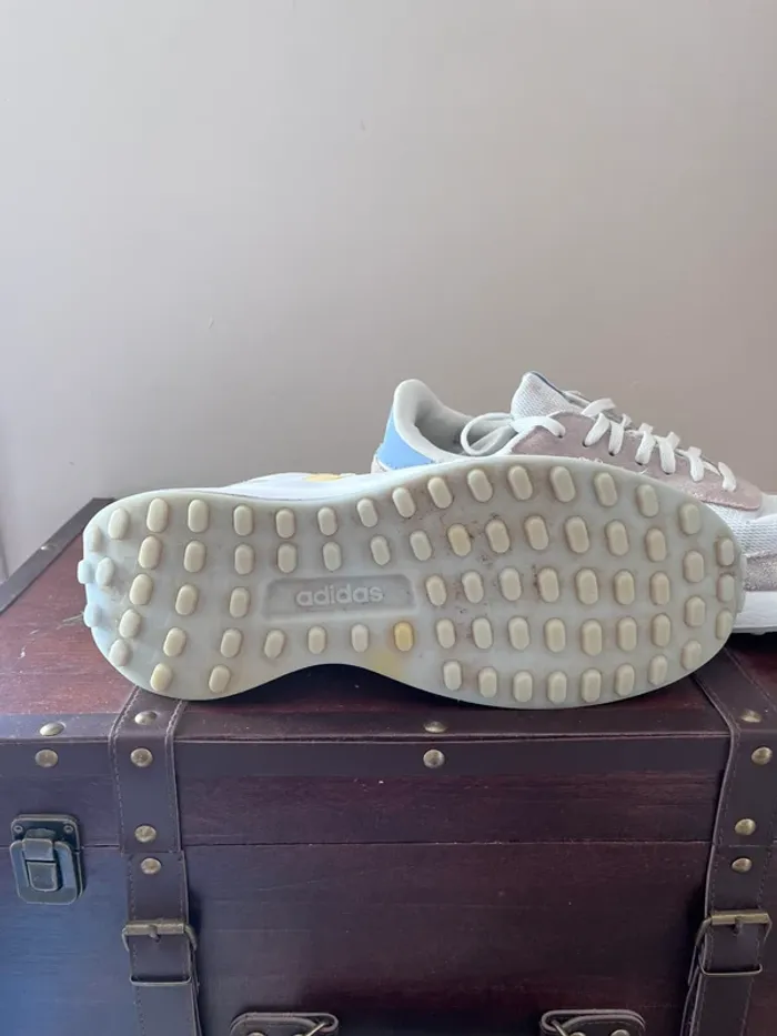 Baskets Adidas claires - photo numéro 6