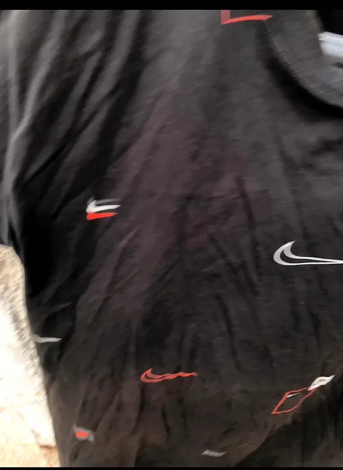 : T-shirt Nike Taille L - photo numéro 4