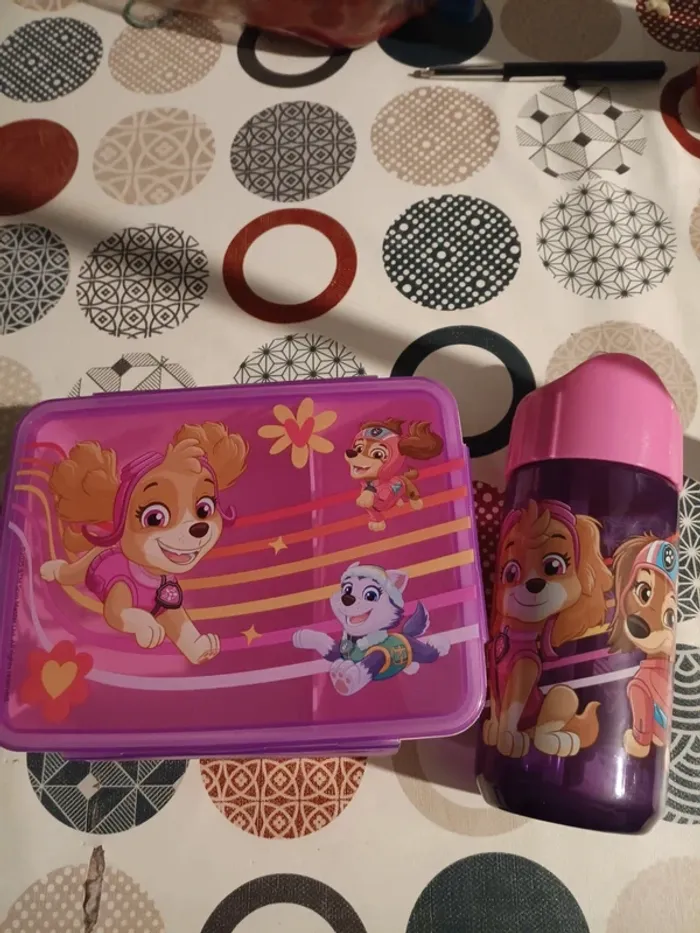 Lot boîte à goûter et gourde pat patrouille neuves pas de vinted go - photo numéro 1