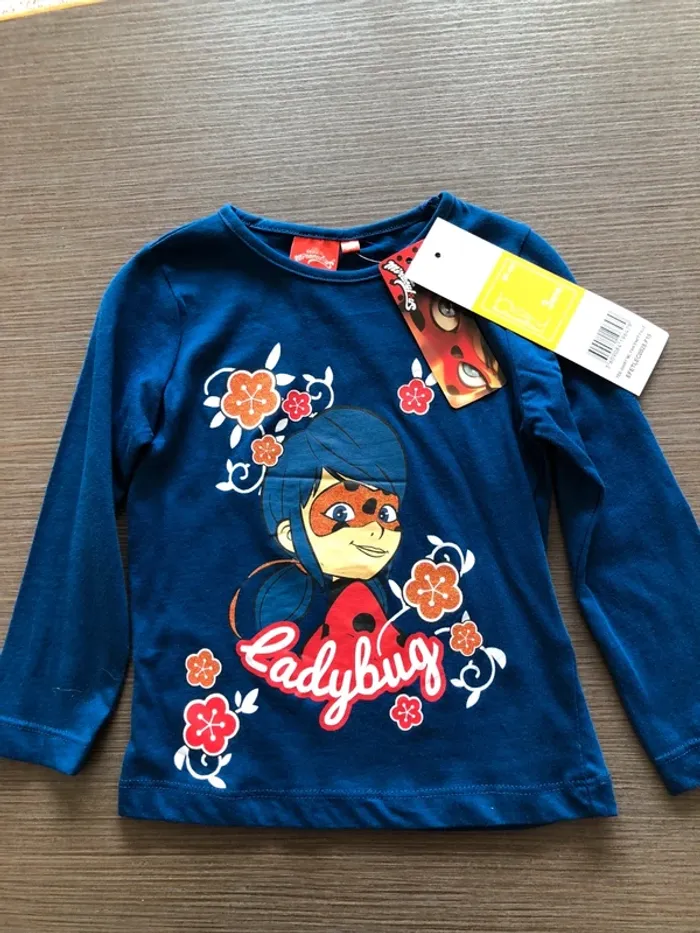 Tee shirt miraculous disney 3 ans