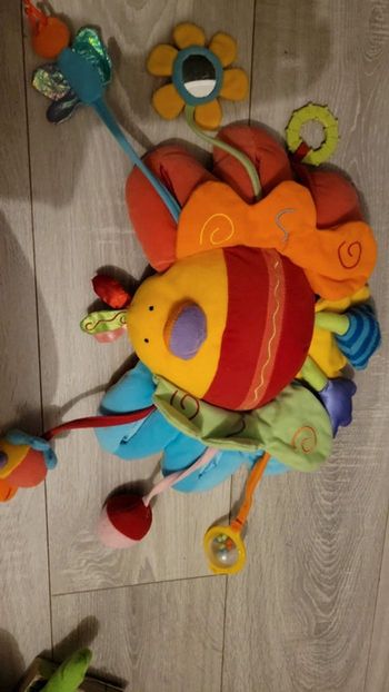 Jouet d'éveil pour bébé