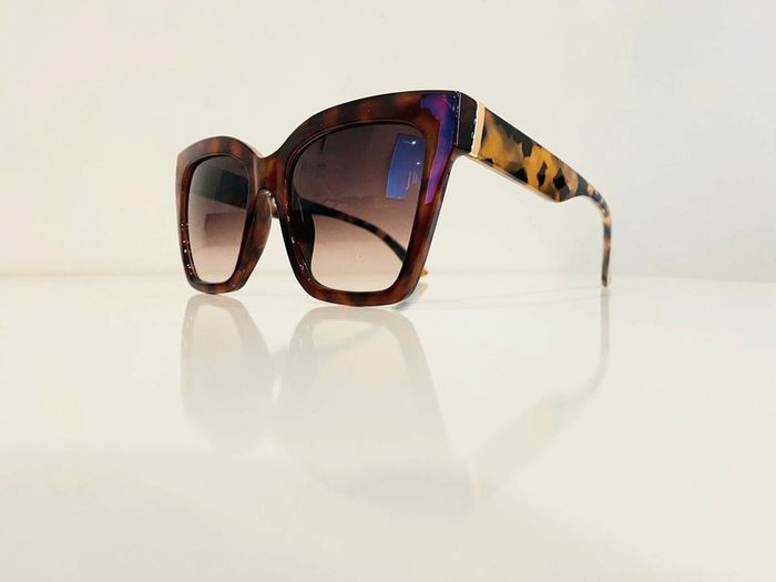 Lunette de soleil femme marron léopard verres dégradés uvprotection catégorie 3