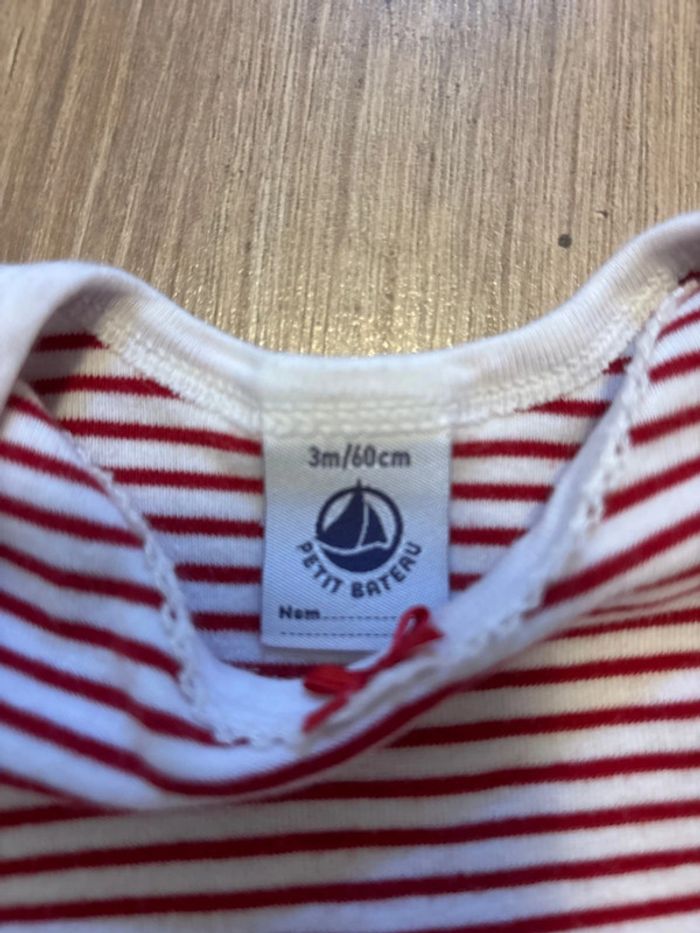 Lot 4 bodies manches courtes 3 mois Petit Bateau - photo numéro 9