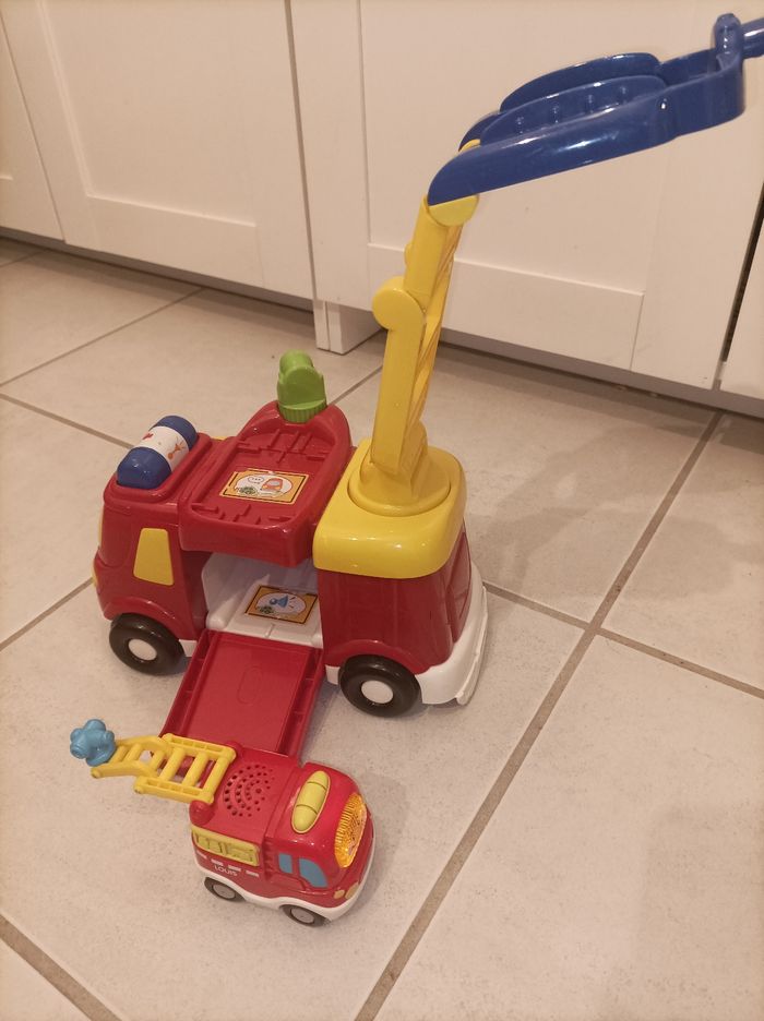 Camion de pompiers VTech - photo numéro 5