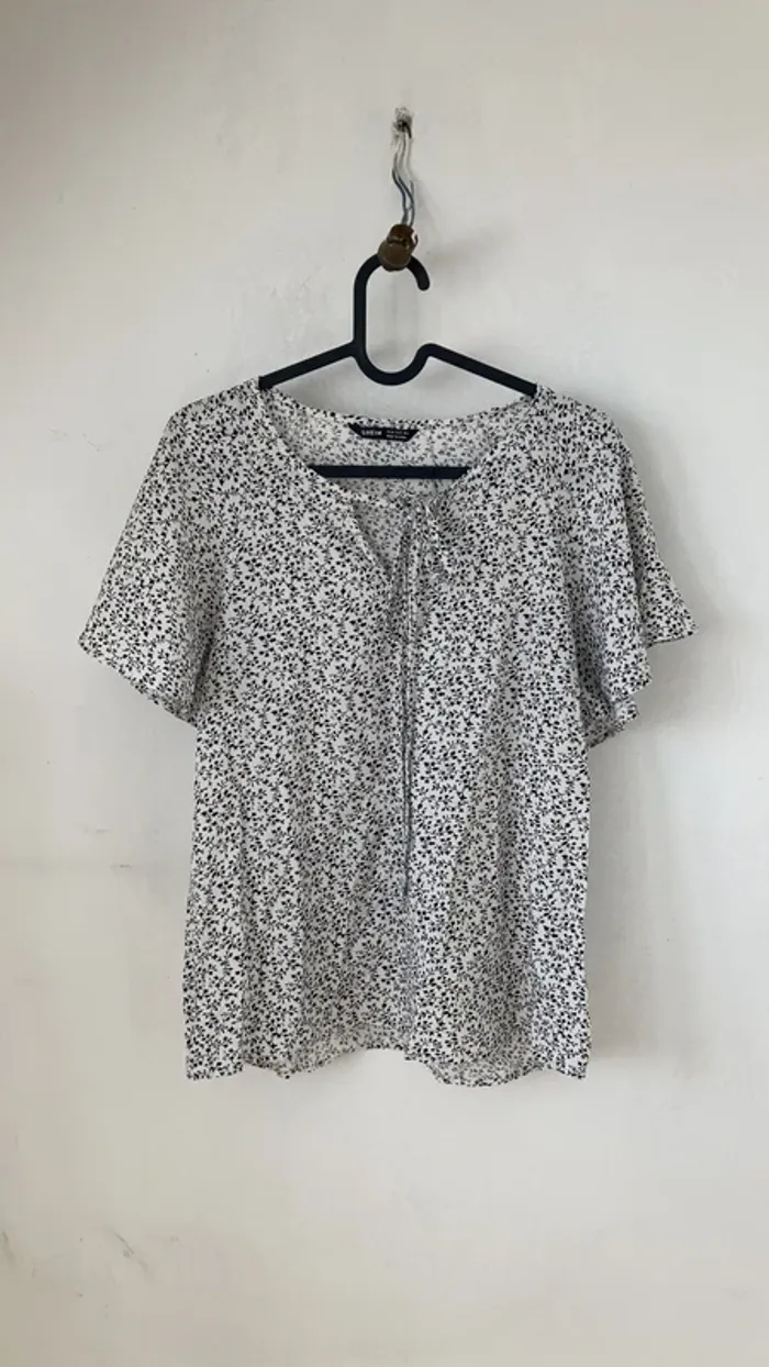 Tee shirt