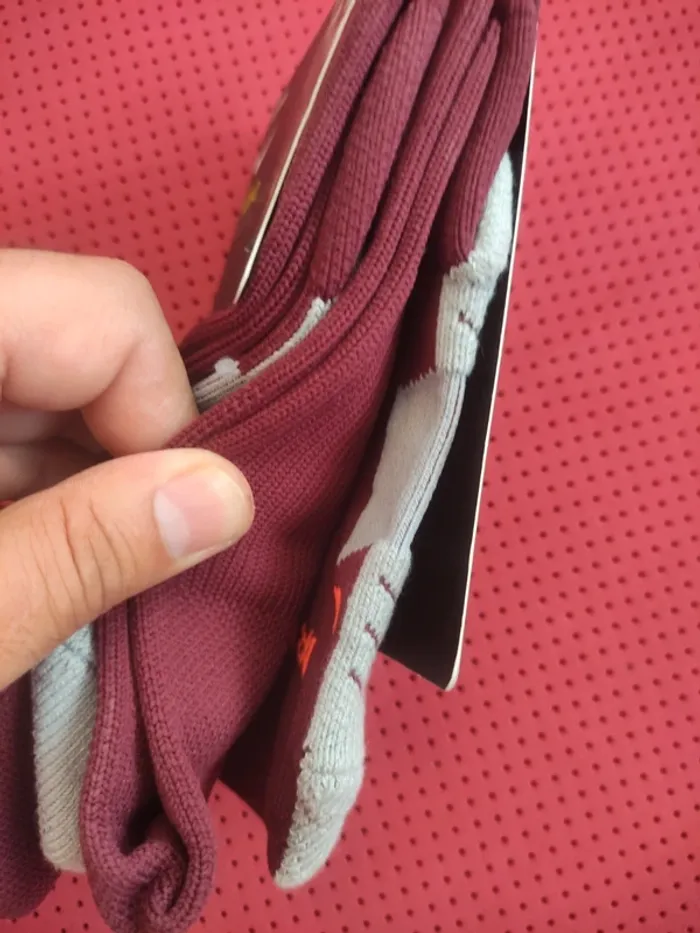 Chaussettes de foot FC Barcelone, Nike Authentique Officiel taille 34/38, Neuf - photo numéro 7