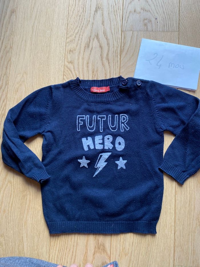 Pull bleu « Futur Héros » – Tissaia – 24 mois