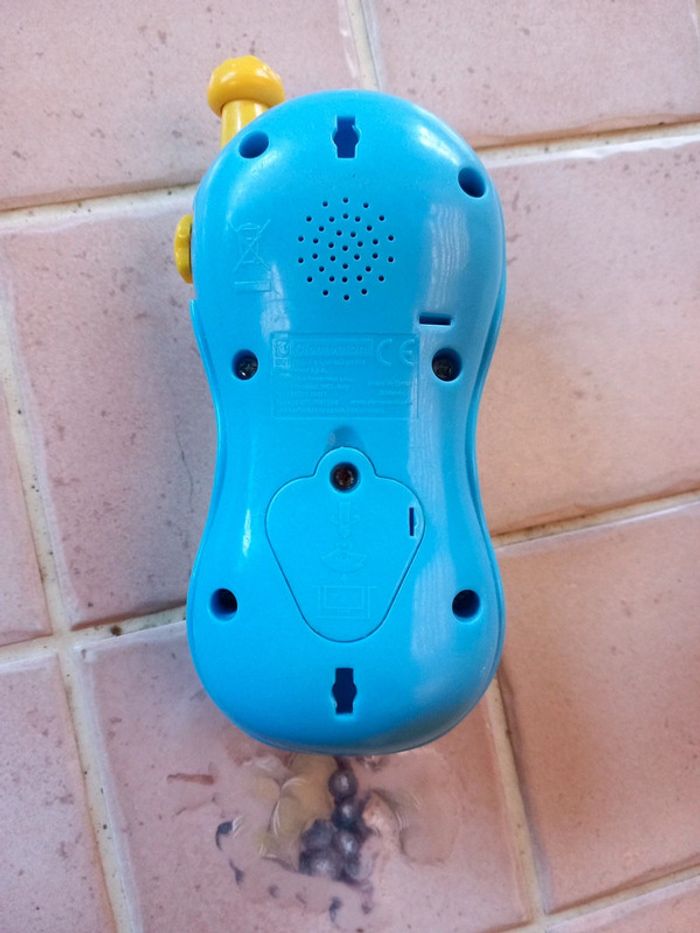 🎅téléphone musical Disney - photo numéro 2