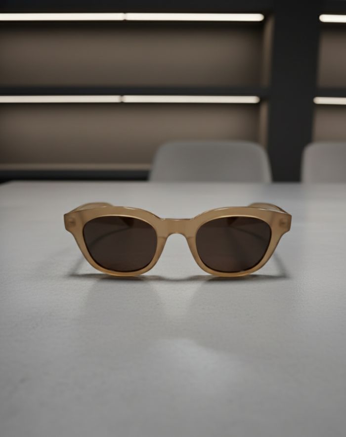 BLANC. : Lunettes de Soleil Tendance Oeil de Chat HZ B0014 – Comme Neuves! - photo numéro 2