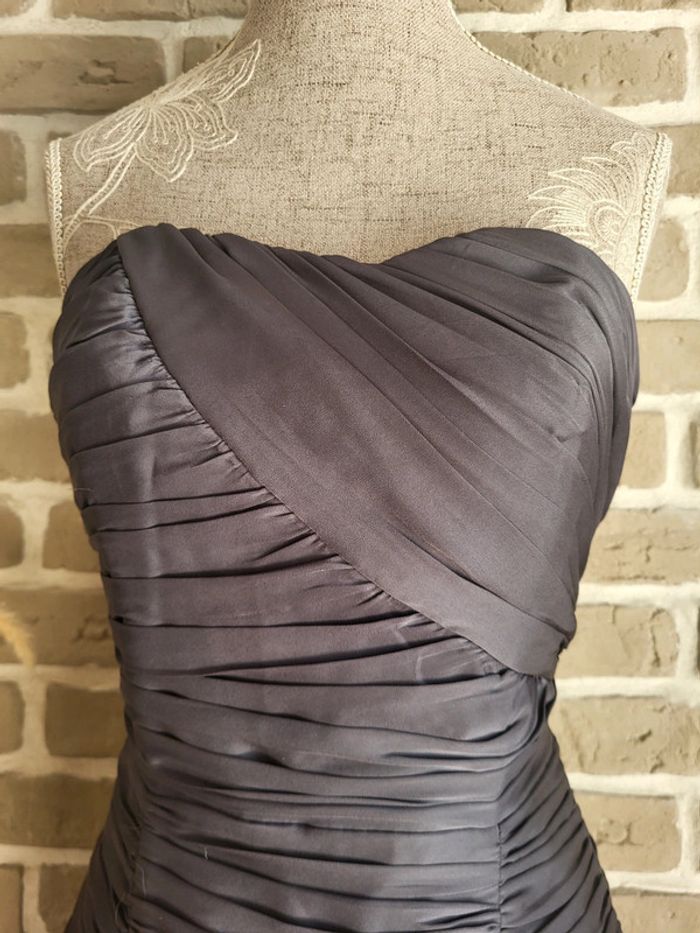 Belle robe bustier drapée gris satiné H&M - Comme neuve - photo numéro 3