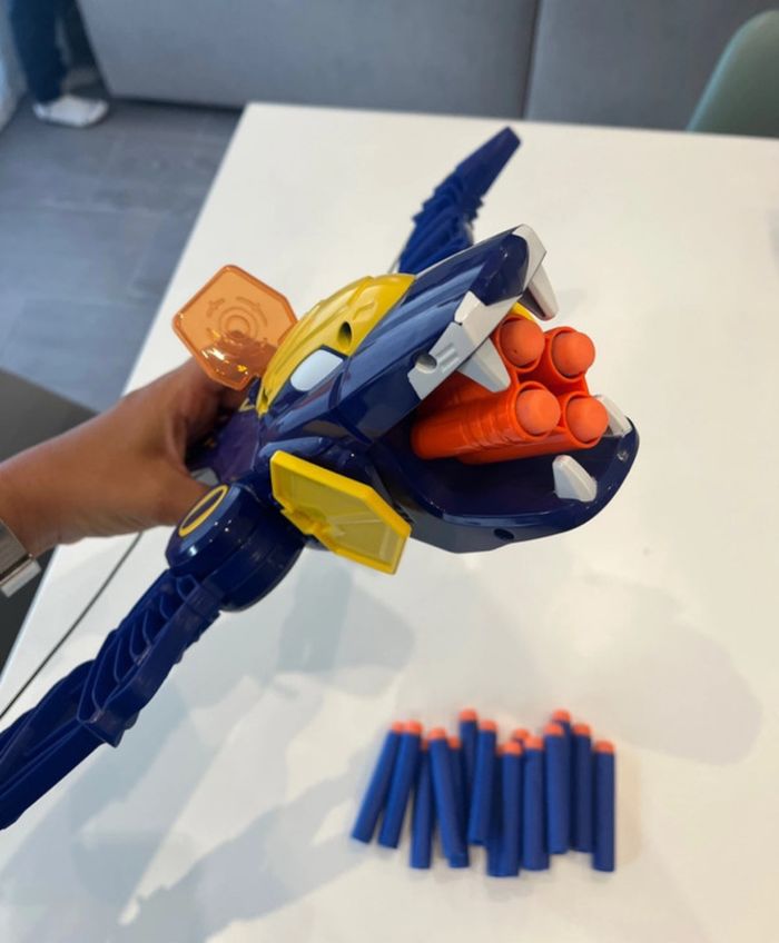 Power Rangers Beast Morphers Beast-X King Mega Arc de fléchettes avec Lancement de fléchettes Nerf - photo numéro 2