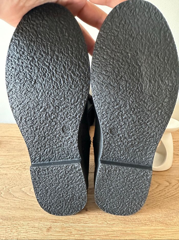 Bottes noires - Taille 38 - photo numéro 4