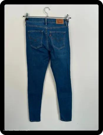Jean Levi's Femme Marine | 310 Shaping Super Skinny | Taille W27 L30 FR36 | Très Bon État | BP34