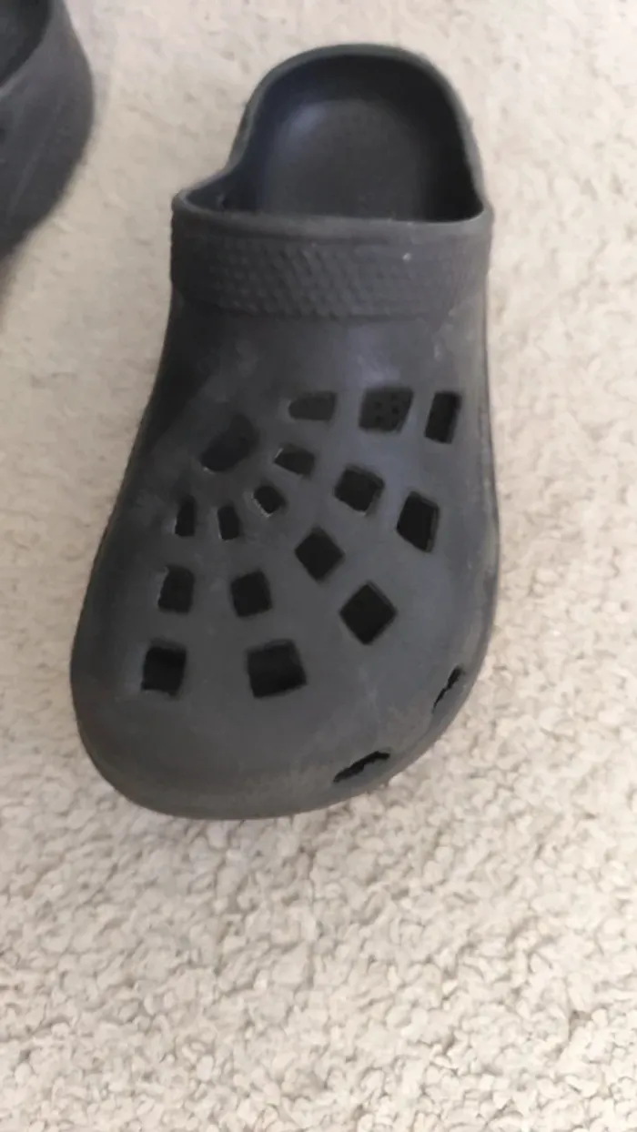 Claquettes style crocs - photo numéro 7