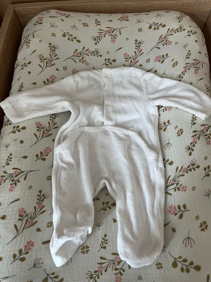 Pyjama 0 mois - photo numéro 2