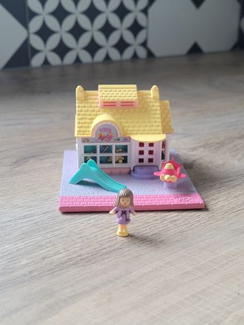Polly pocket toy shop