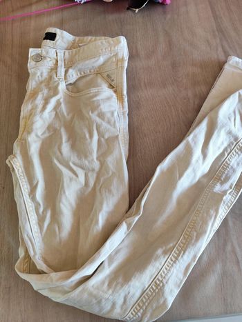 Jean délavé jaune beige