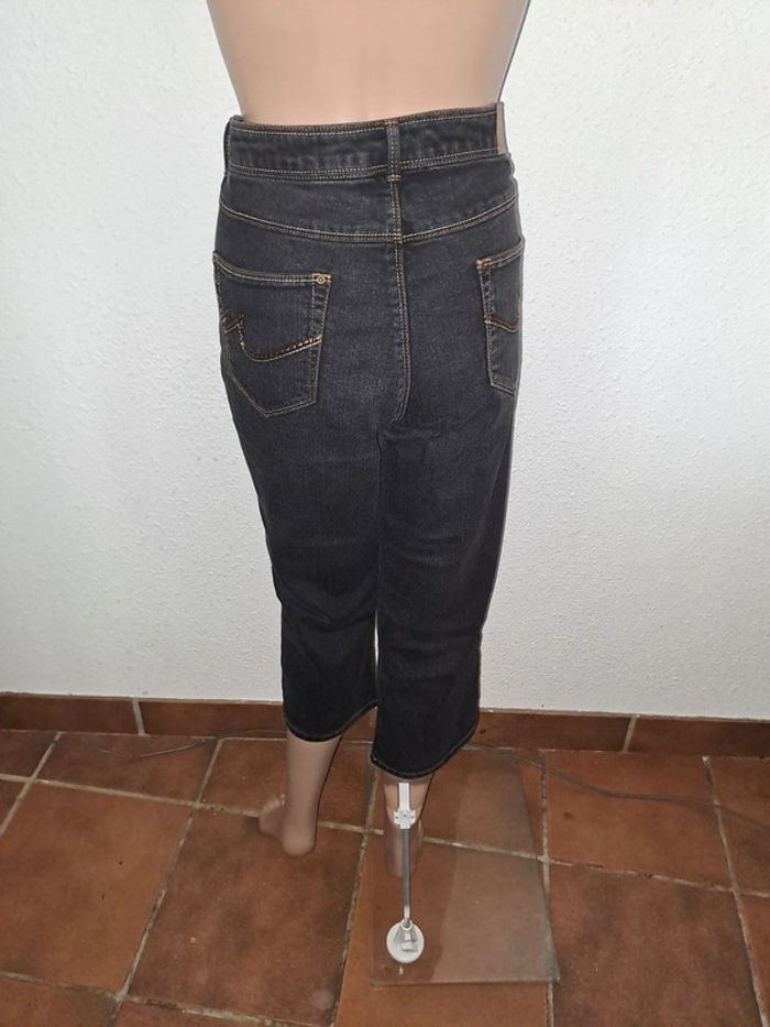 Jean femme taille 48 - photo numéro 2