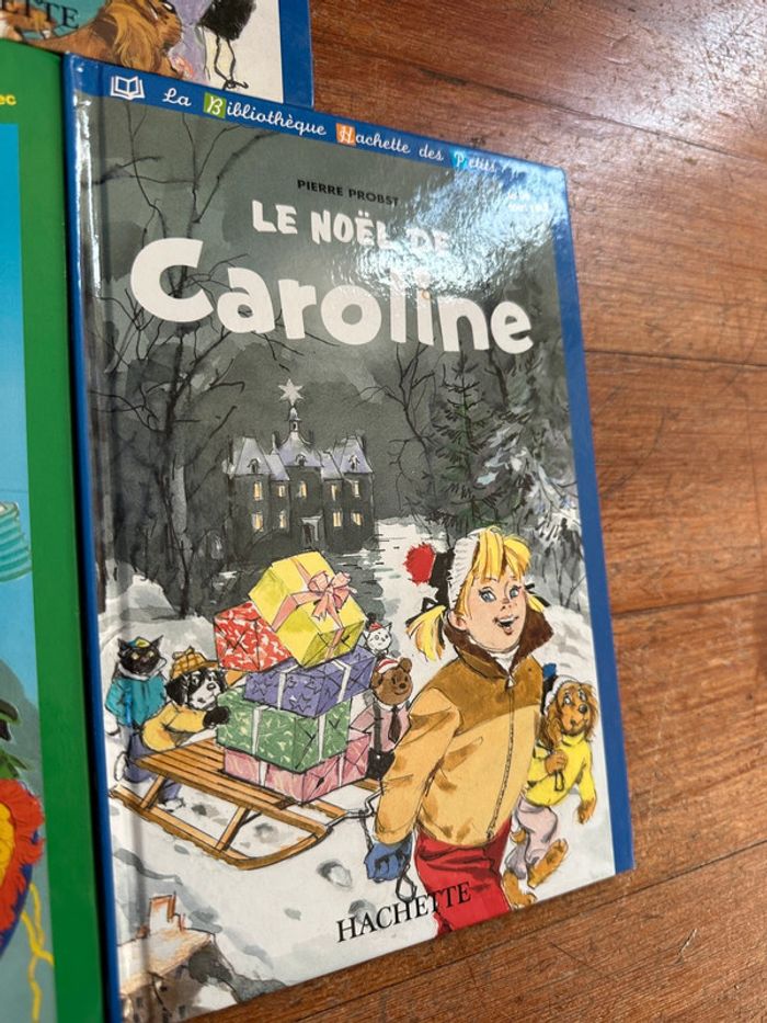 Lot B : Livres bibliothèque Hachette des petits Le Noël de Caroline, en Amérique, Fête - photo numéro 3