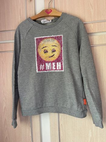 Sweat emoji 14 ans