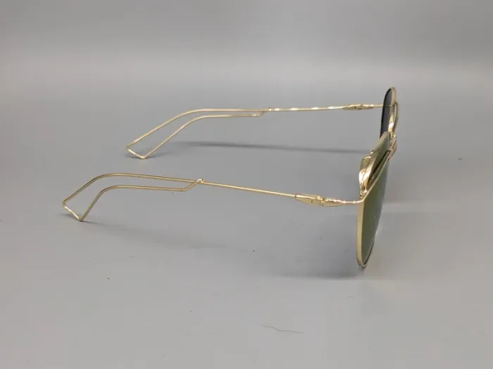 Lunettes de soleil effet rétro - métal doré - photo numéro 6
