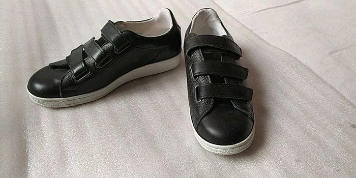 Baskets Bata P38 neufs