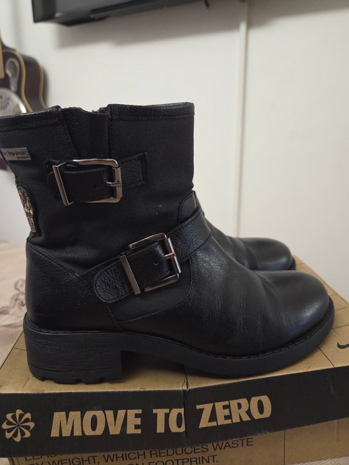 Bottines noires  les  tropéziennes 36