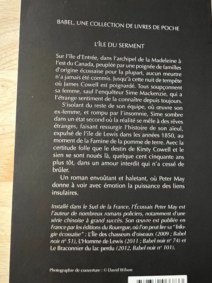 Livre L’Île du Serment – Peter May – Bon État - photo numéro 6