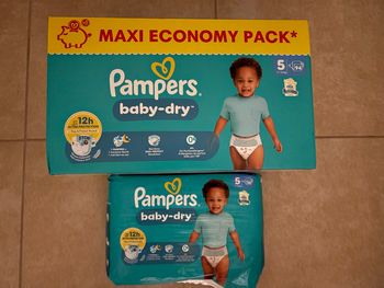 Couches Pampers Taille 5 Neuf