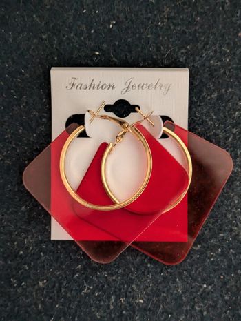 Créoles bordeaux en plexiglas style rétro