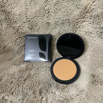 Fond de teint crème 4N Younique