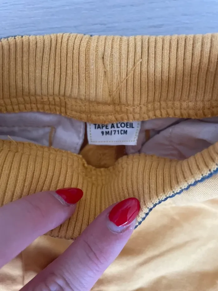 Pantalon jaune tape à l’œil - photo numéro 3