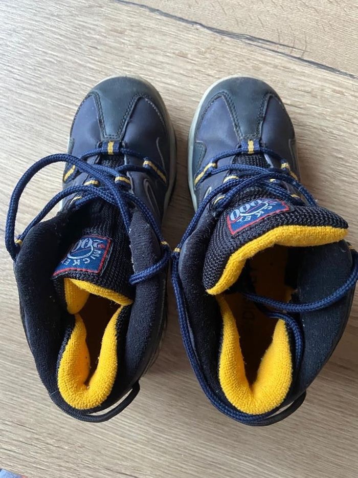 Baskets Mickey Taille 34 - photo numéro 3