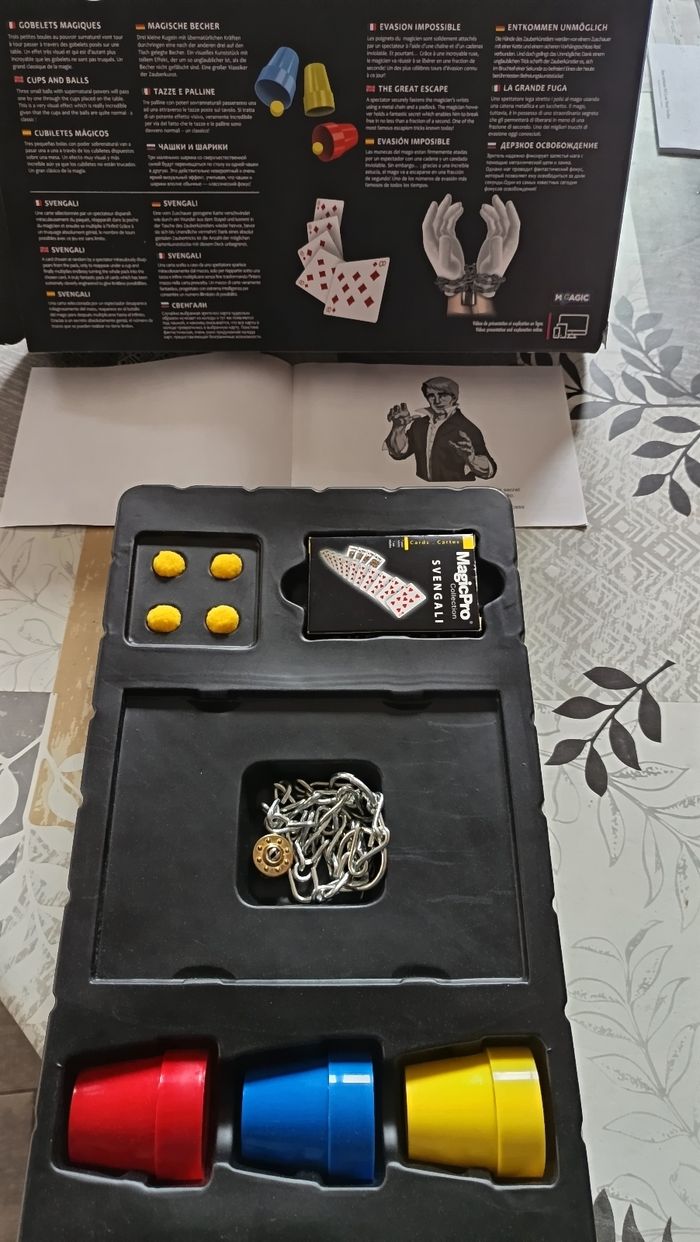 Livre et matériel magie - photo numéro 8