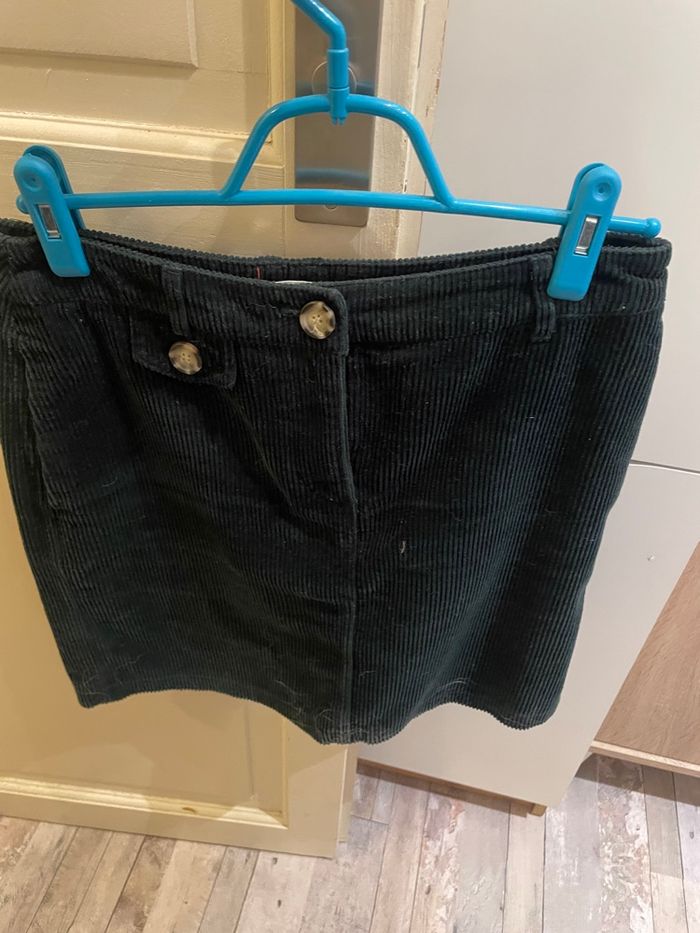 Vends jupe velours verte - photo numéro 2