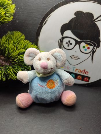 petite peluche souris grelot ancien escargot bleu rose vert bandana blanc Nattou