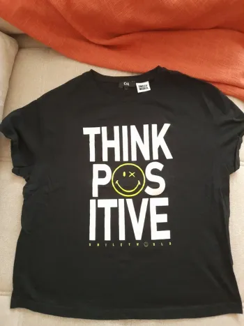 Tee-shirt smiley neuf