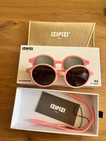 Lunettes izipizi neuves 